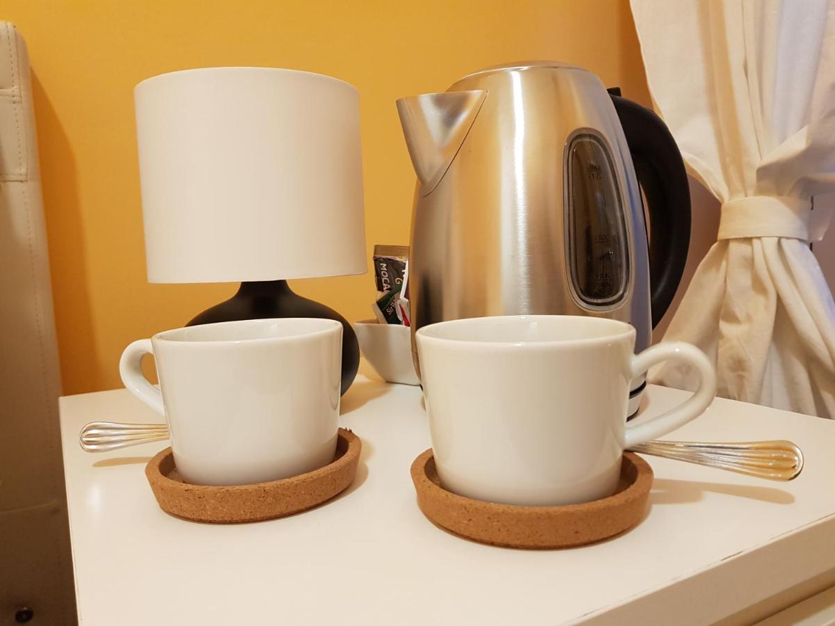 My Trevi Rooms 88 ローマ エクステリア 写真